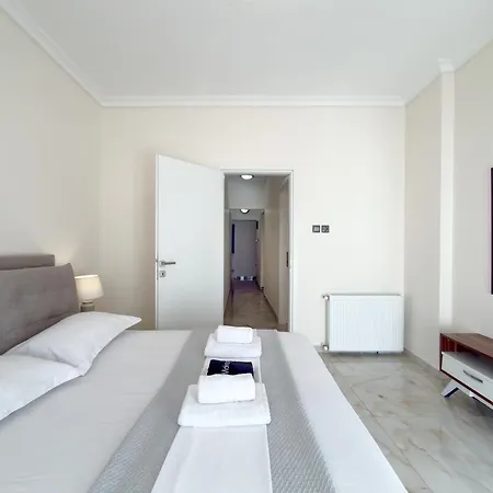 Luxury Downtown Z1 Apartment